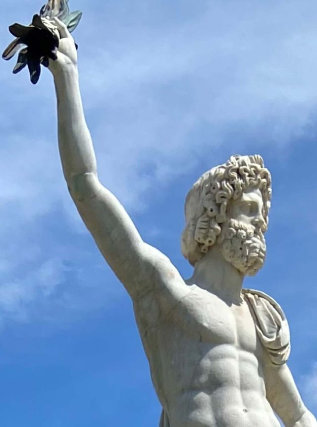 Giove Fulminante, Villa Salviati