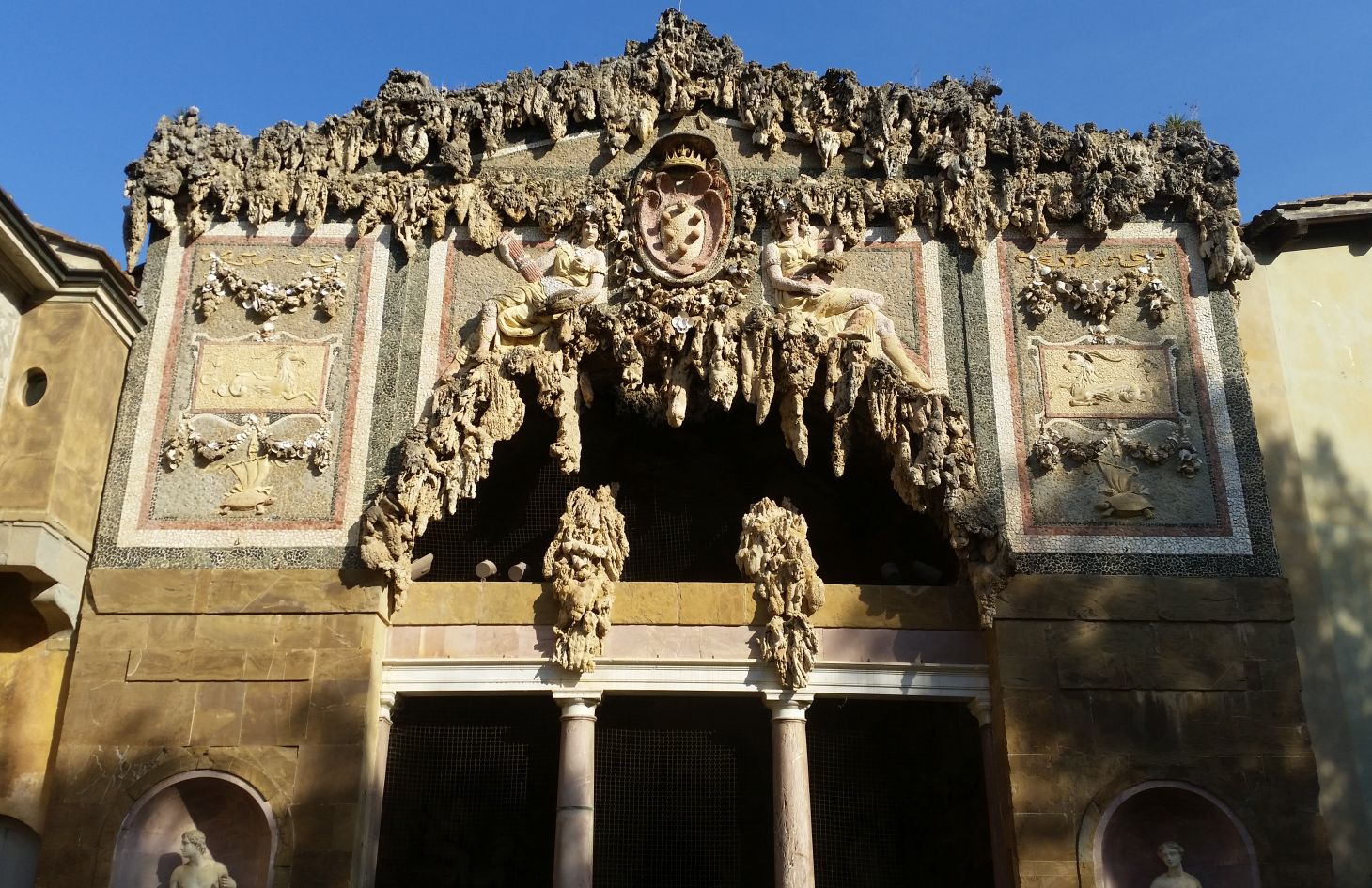 Grotta Buontalenti, Giardino di Boboli
